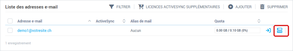La liste des adresses e-mail : l'icône Changer le mot de passe à droite de la ligne